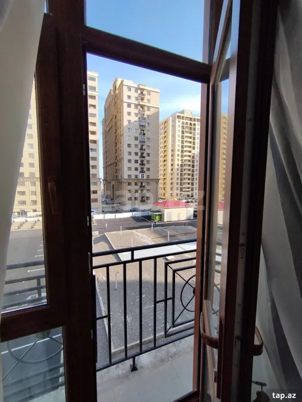 Kirayə verilir 3 otaqlı yeni tikili 112 m²