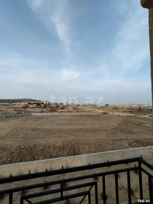 Kirayə verilir 3 otaqlı yeni tikili 112 m²