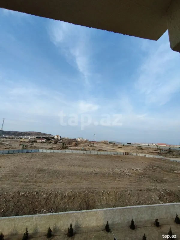 Kirayə verilir 3 otaqlı yeni tikili 112 m²