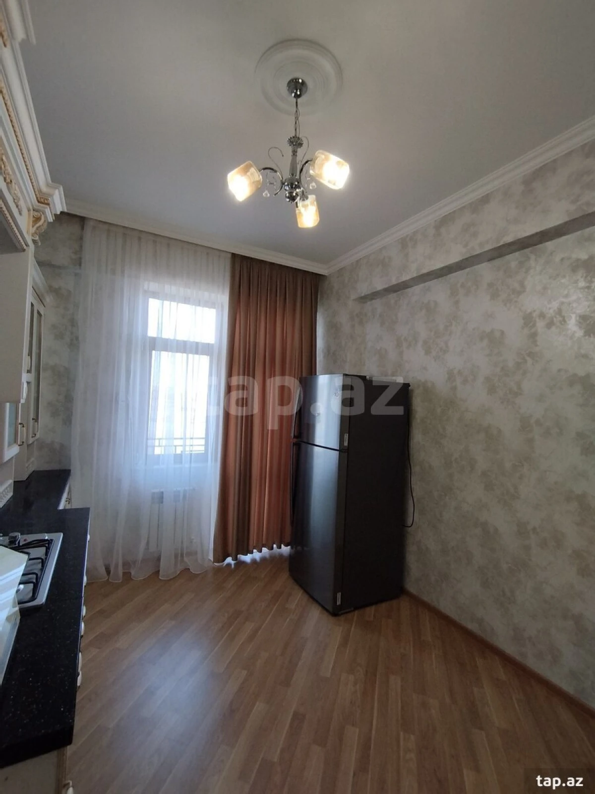 Kirayə verilir 3 otaqlı yeni tikili 112 m²