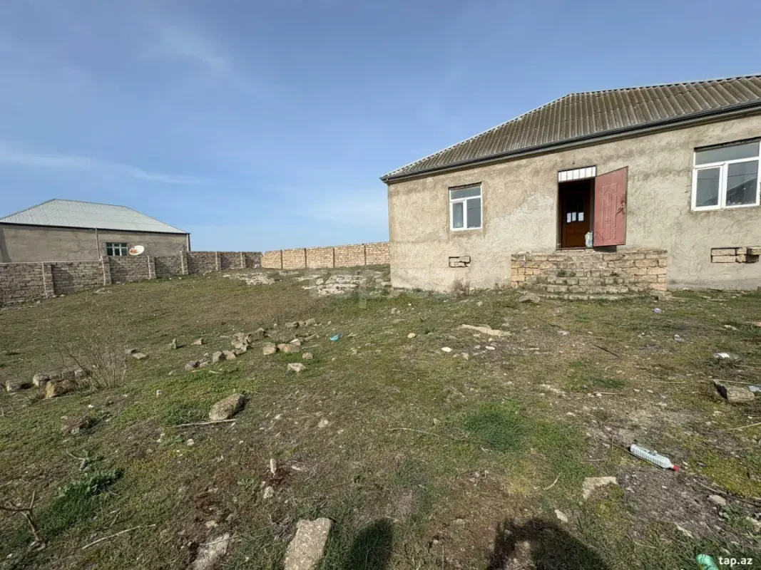 Satılır 4 otaqlı həyət evi 130 m²