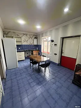 Kirayə verilir 3 otaqlı həyət evi 70 m² — Bakı 3 otaq 70.00 m²