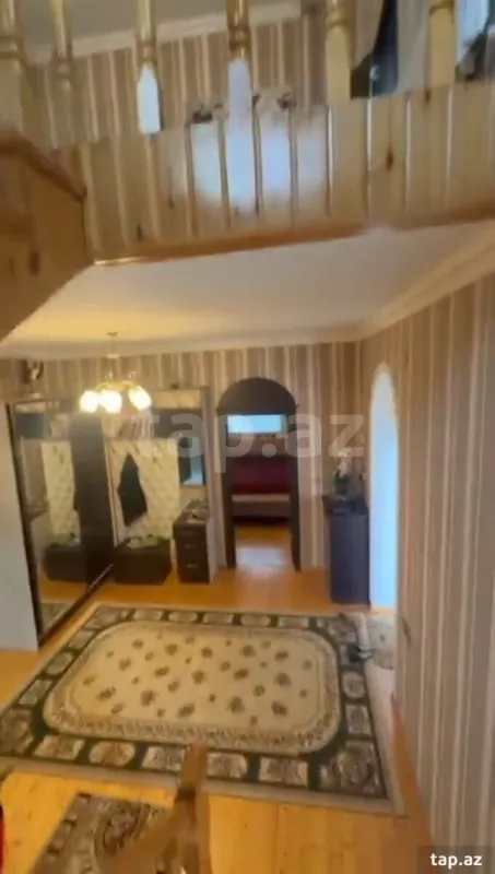 Satılır 7 otaqlı həyət evi 450 m²