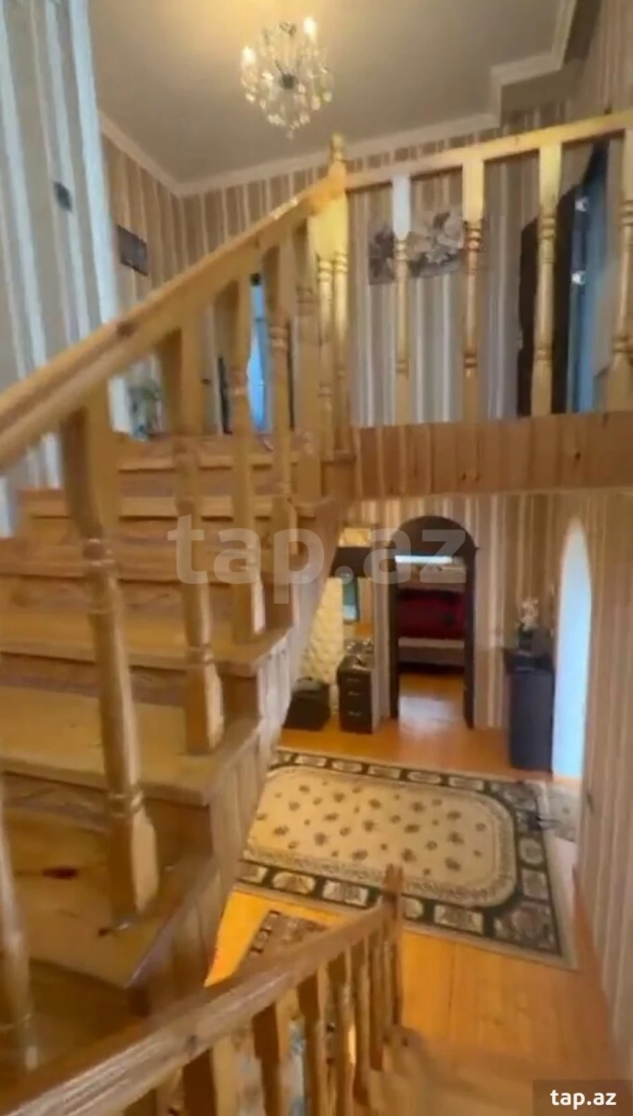 Satılır 7 otaqlı həyət evi 450 m²