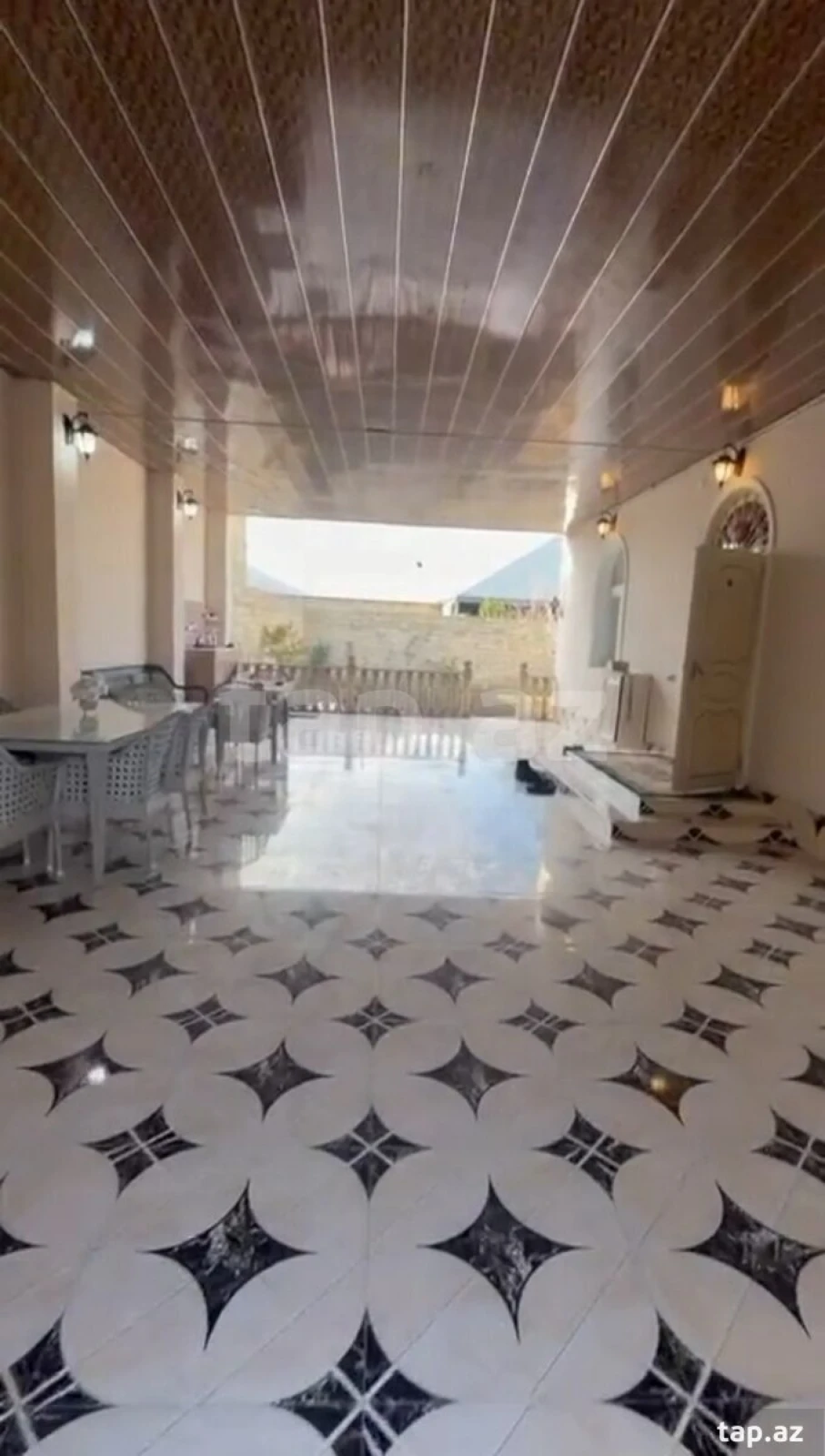 Satılır 7 otaqlı həyət evi 450 m²