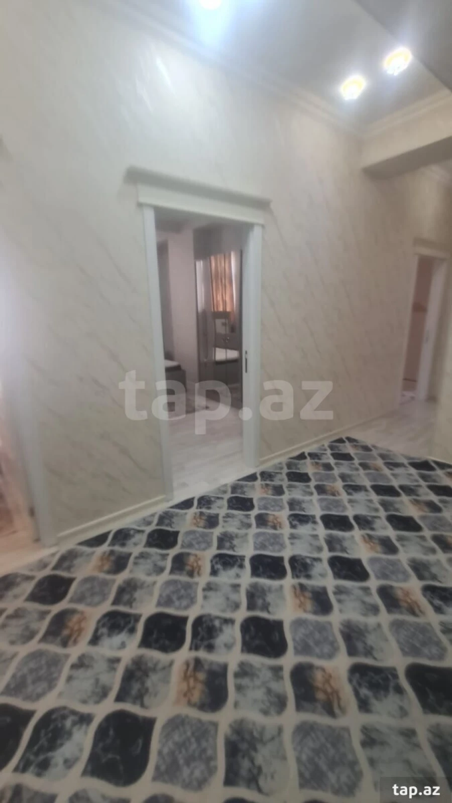 Kirayə verilir 3 otaqlı mənzil 120 m²