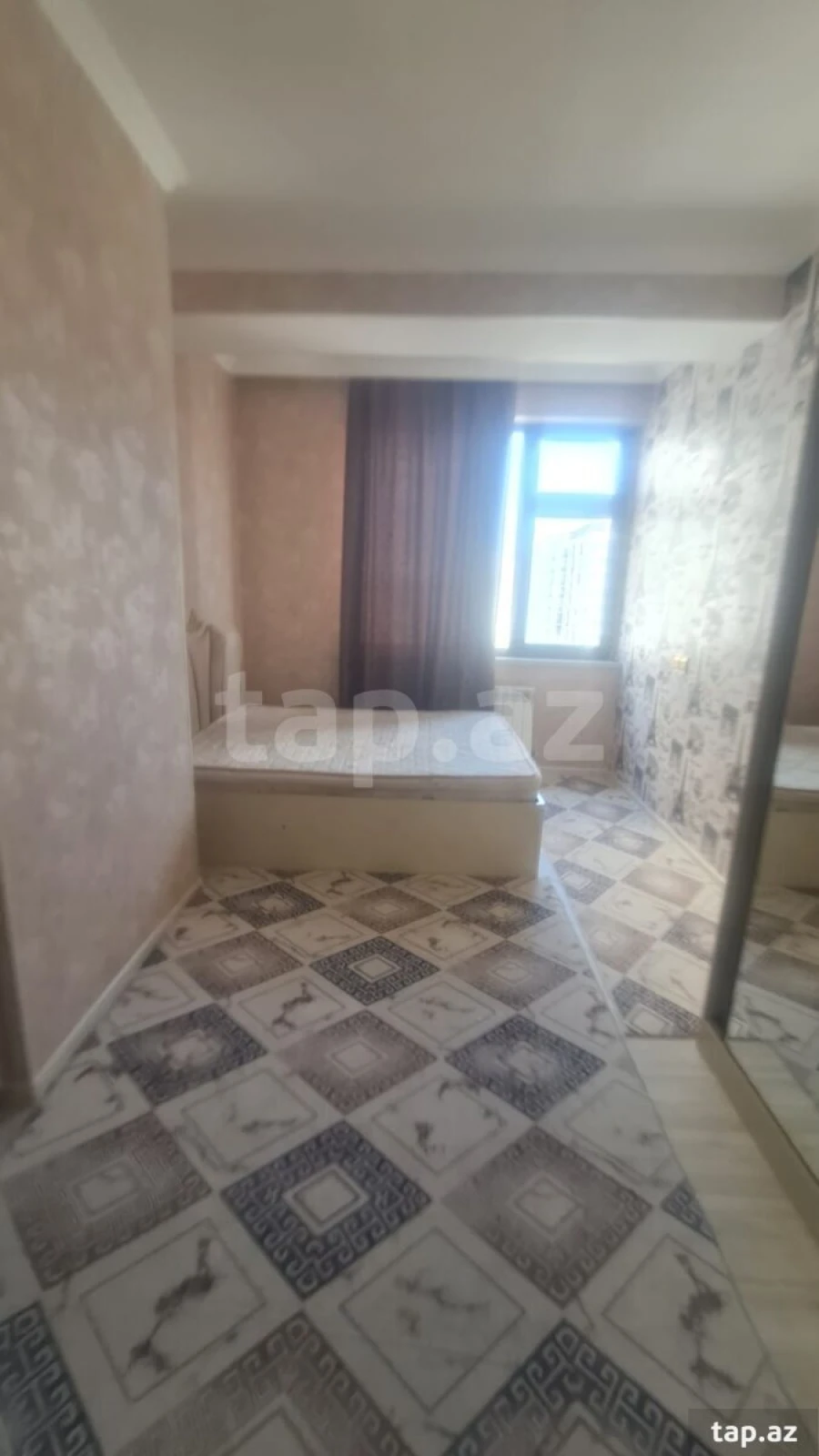 Kirayə verilir 3 otaqlı mənzil 120 m²