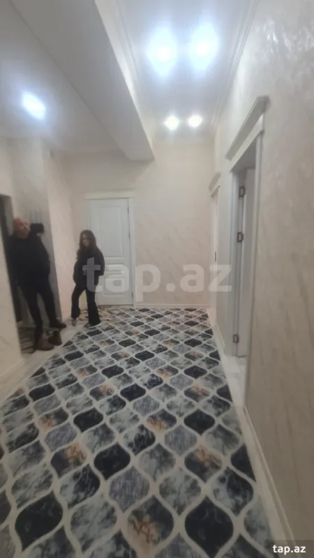 Kirayə verilir 3 otaqlı mənzil 120 m²