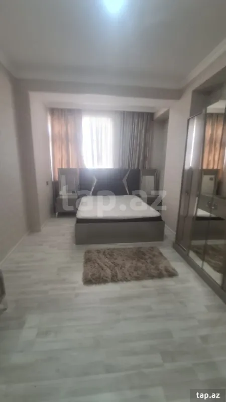 Kirayə verilir 3 otaqlı mənzil 120 m²