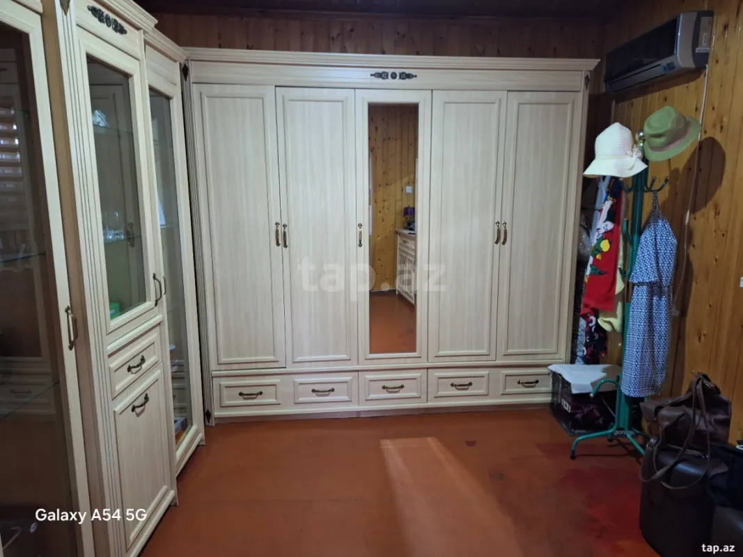 Satılır 3 otaqlı həyət evi 170 m²