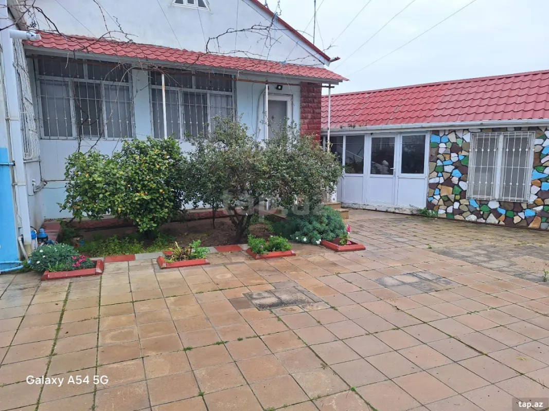 Satılır 3 otaqlı həyət evi 170 m²