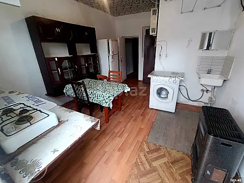 Kirayə verilir 2 otaqlı həyət evi 50 m²