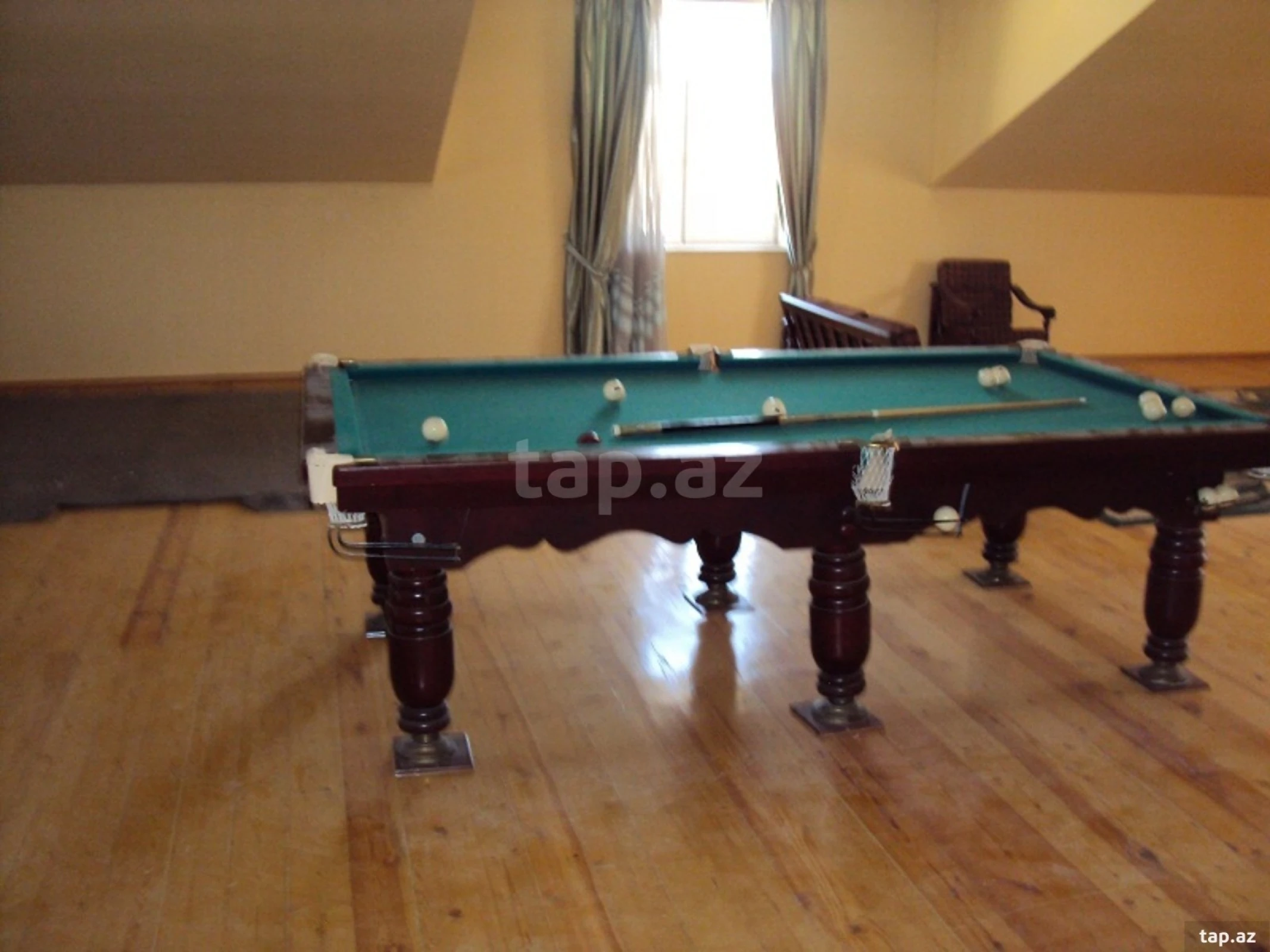 Satılır 5 otaqlı həyət evi 450 m²