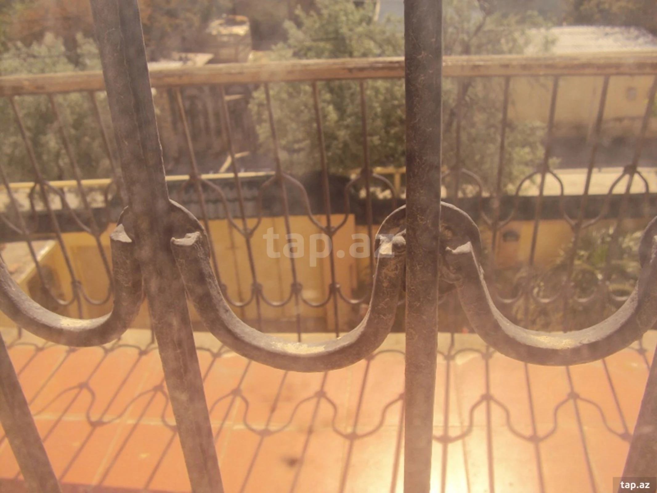 Satılır 5 otaqlı həyət evi 450 m²