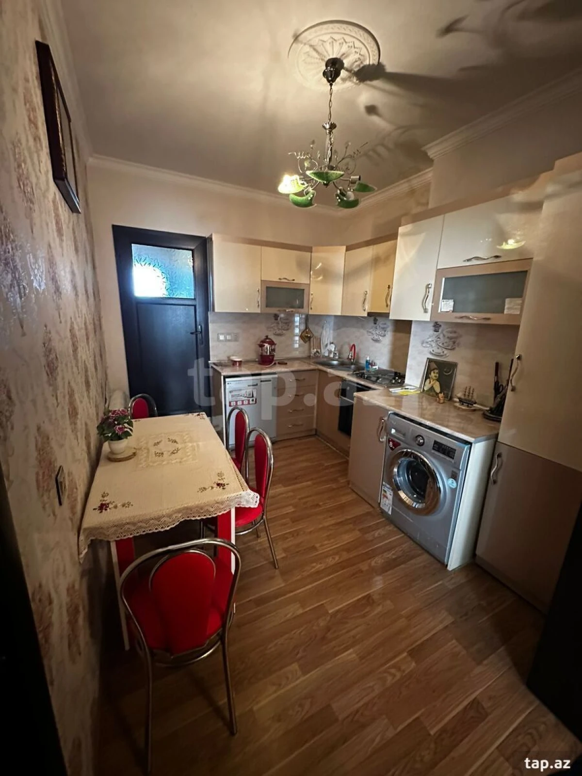 Satılır 3 otaqlı mənzil 82 m²