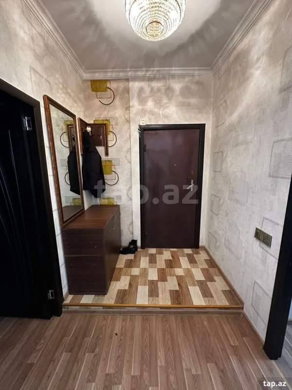 Satılır 3 otaqlı mənzil 82 m²
