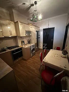 Satılır 3 otaqlı mənzil 82 m²