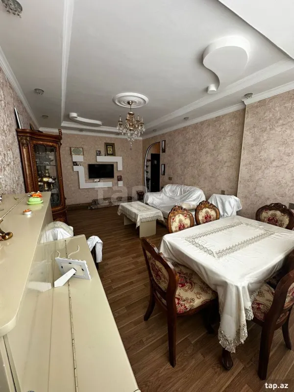 Satılır 3 otaqlı mənzil 82 m²