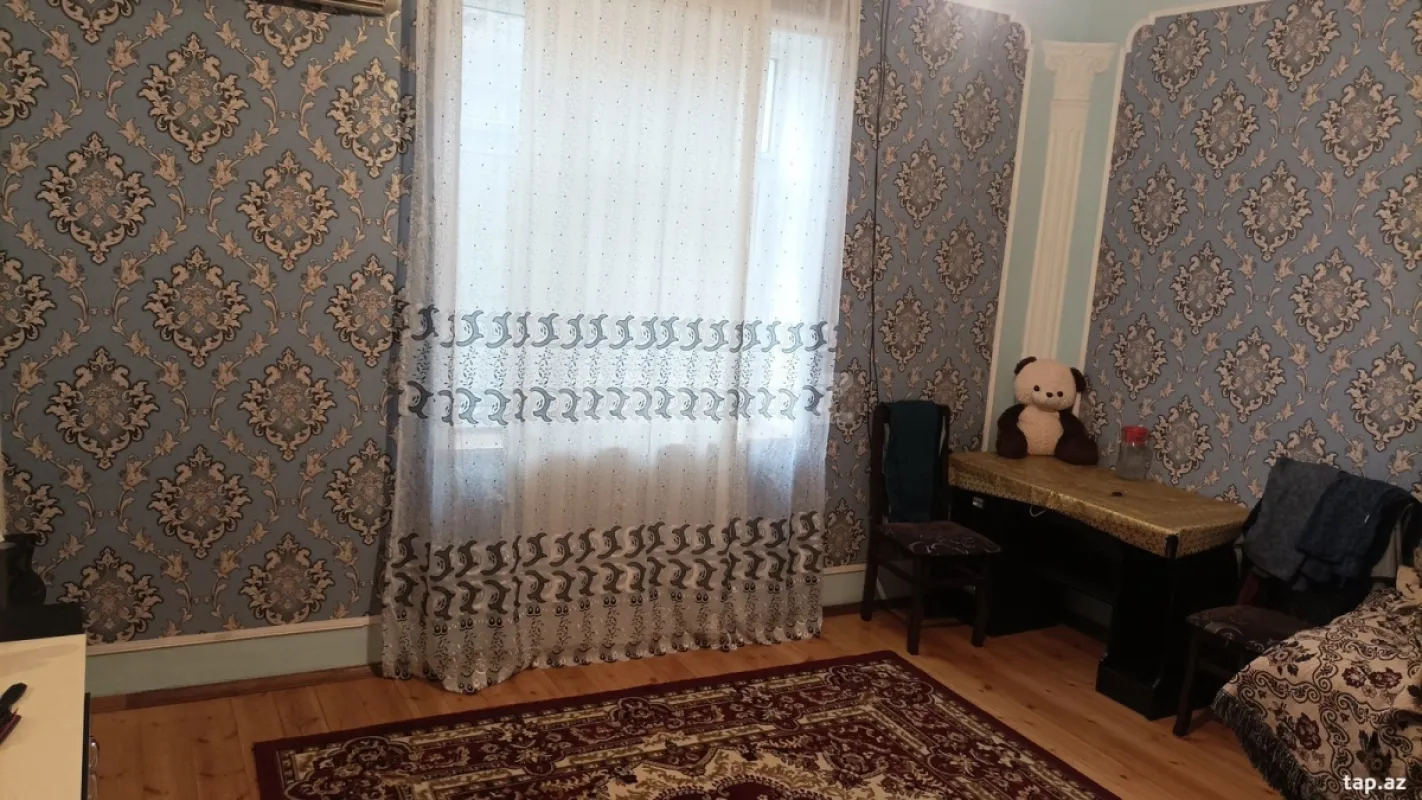 Satılır 7 otaqlı həyət evi 220 m²