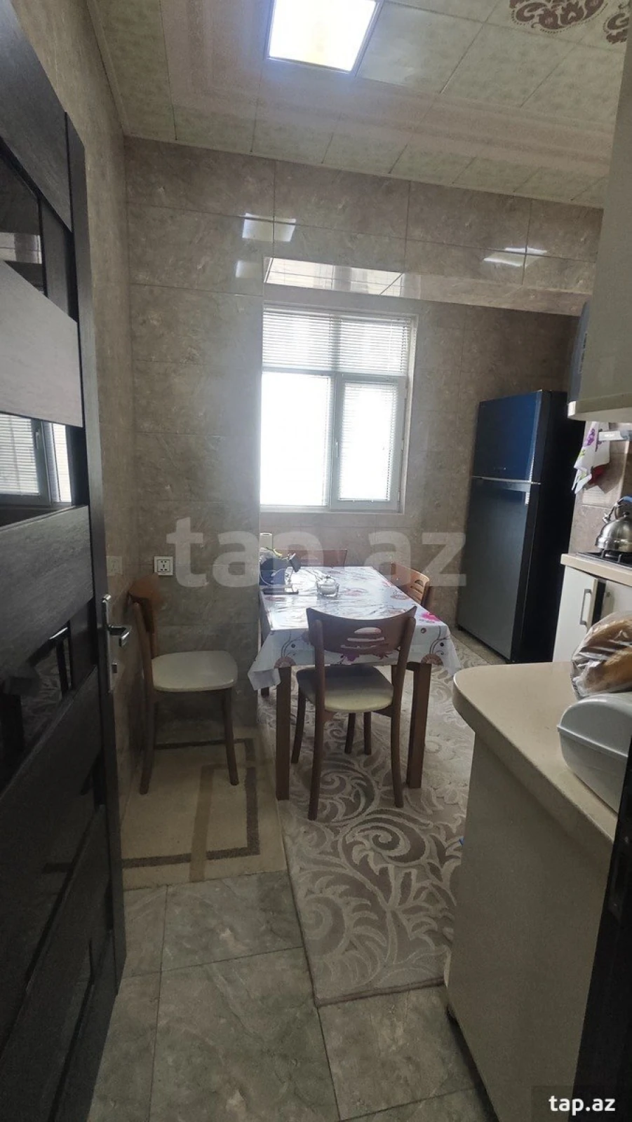 Satılır 5 otaqlı mənzil 130 m²