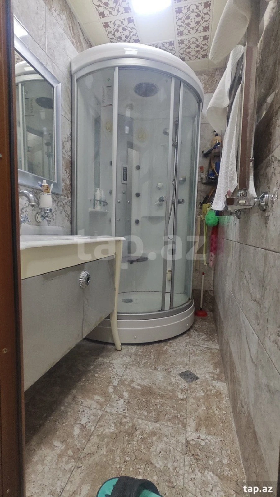Satılır 5 otaqlı mənzil 130 m²