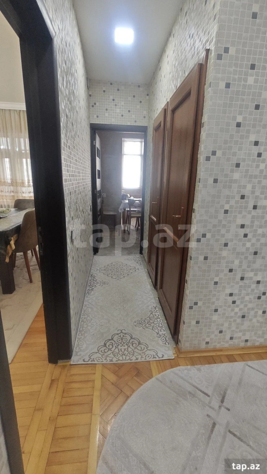 Satılır 5 otaqlı mənzil 130 m²