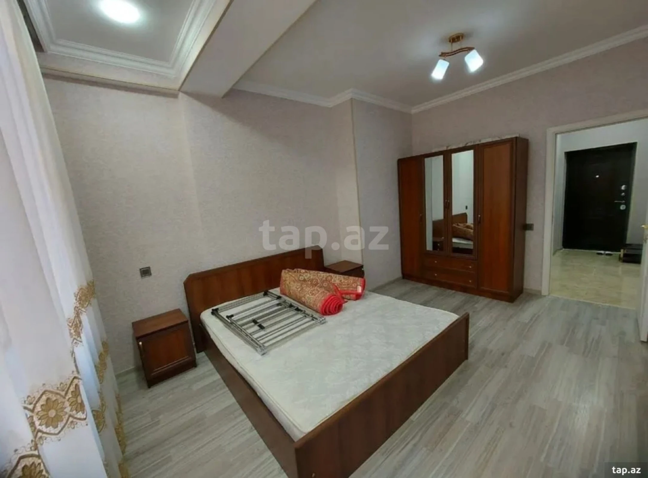Kirayə verilir 2 otaqlı yeni tikili 55 m²