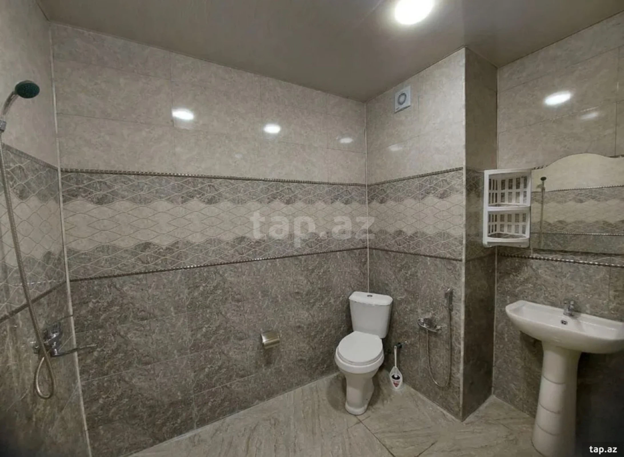 Kirayə verilir 2 otaqlı yeni tikili 55 m²