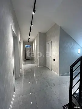 Satılır 5 otaqlı həyət evi 150 m²