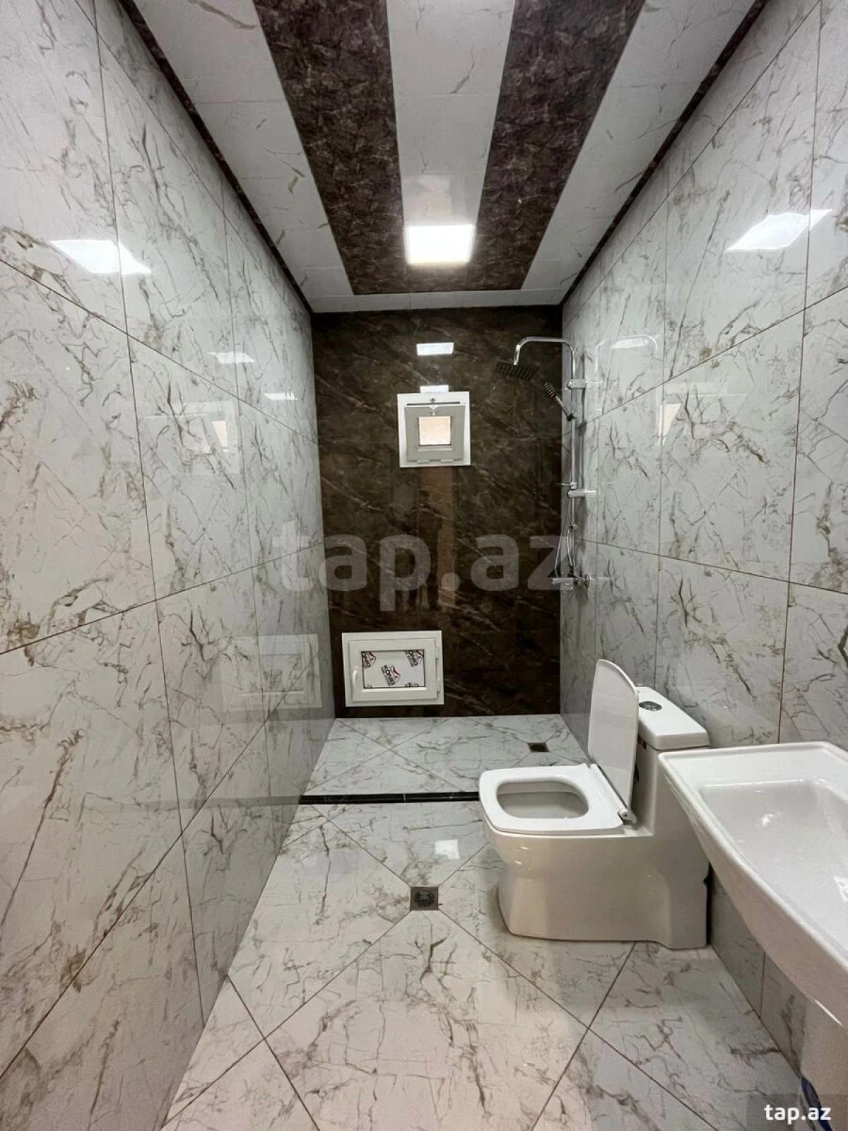 Satılır 5 otaqlı həyət evi 150 m²