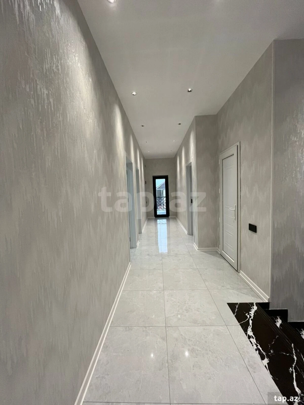 Satılır 5 otaqlı həyət evi 150 m²