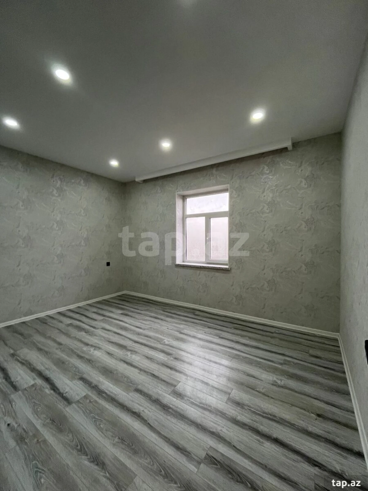 Satılır 5 otaqlı həyət evi 150 m²