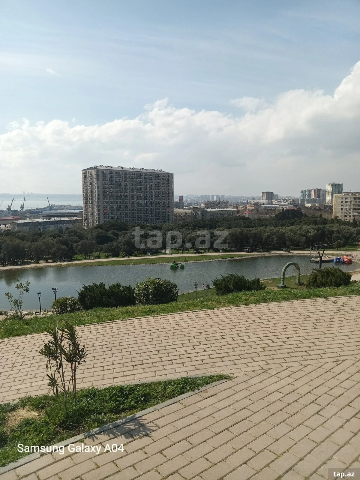 Satılır 2 otaqlı yeni tikili 55 m²