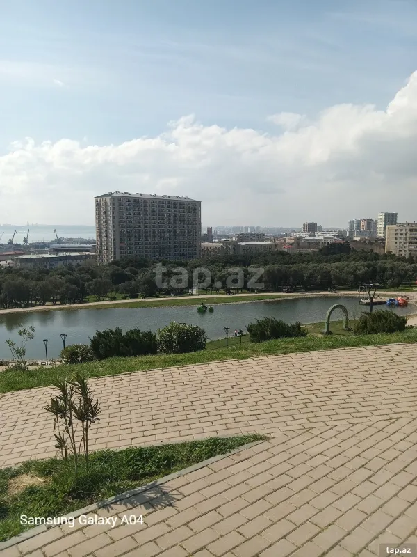 Satılır 2 otaqlı yeni tikili 55 m²