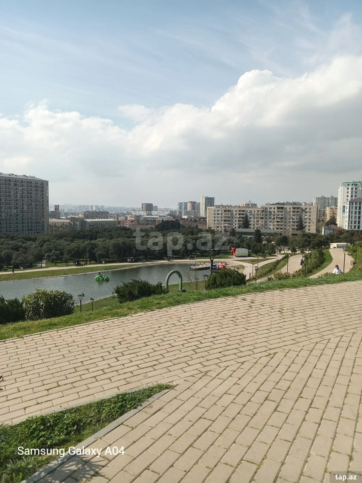 Satılır 2 otaqlı yeni tikili 55 m²