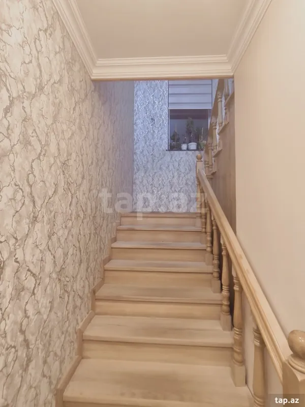 Satılır 5 otaqlı həyət evi 150 m²