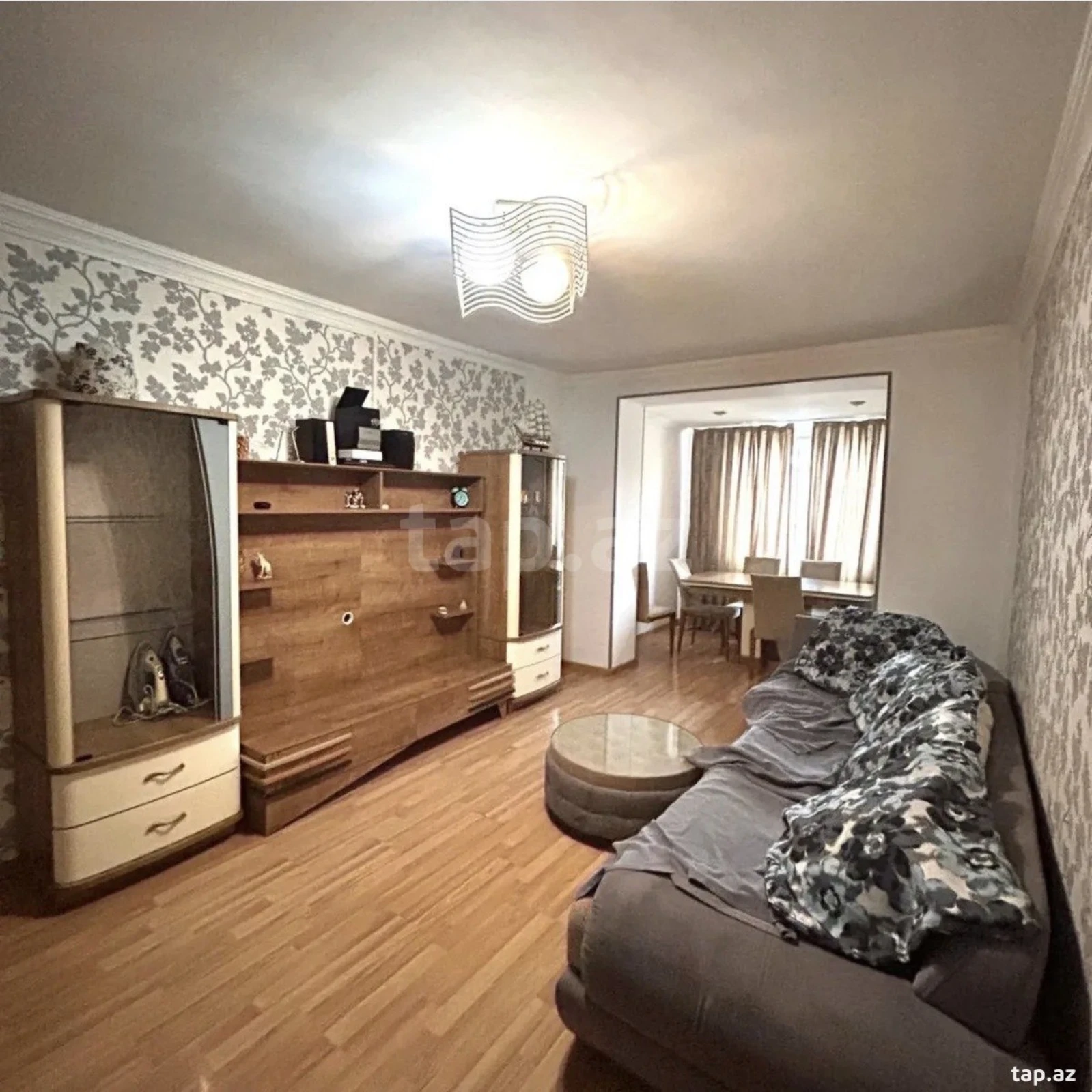 Kirayə verilir 2 otaqlı mənzil 100 m²