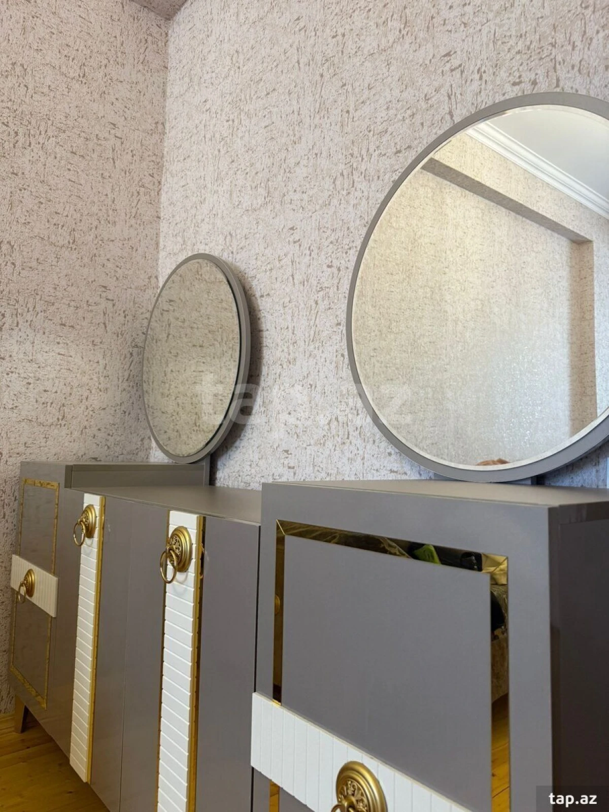 Kirayə verilir 3 otaqlı yeni tikili 120 m²