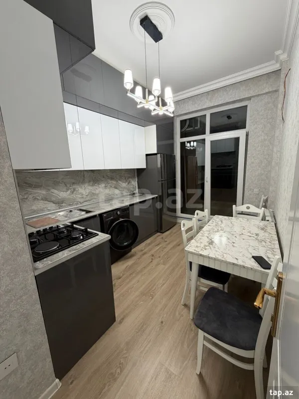 Kirayə verilir 2 otaqlı yeni tikili 80 m²