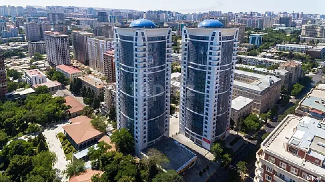 Satılır 4 otaqlı yeni tikili 239 m²