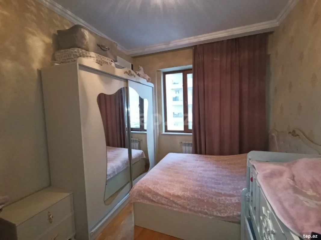 Satılır 2 otaqlı yeni tikili 75 m²