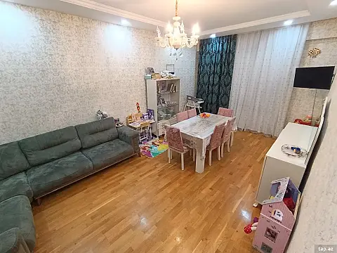 Satılır 2 otaqlı yeni tikili 75 m²