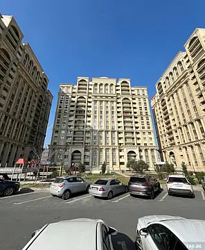 Satılır 2 otaqlı yeni tikili 75 m²