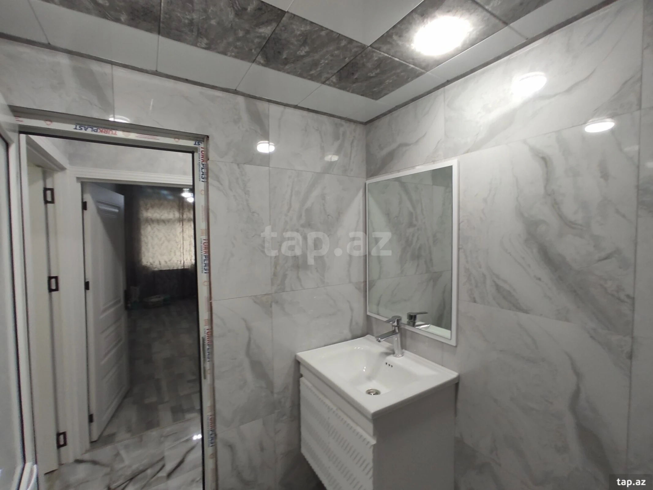 Satılır 3 otaqlı mənzil 70 m²