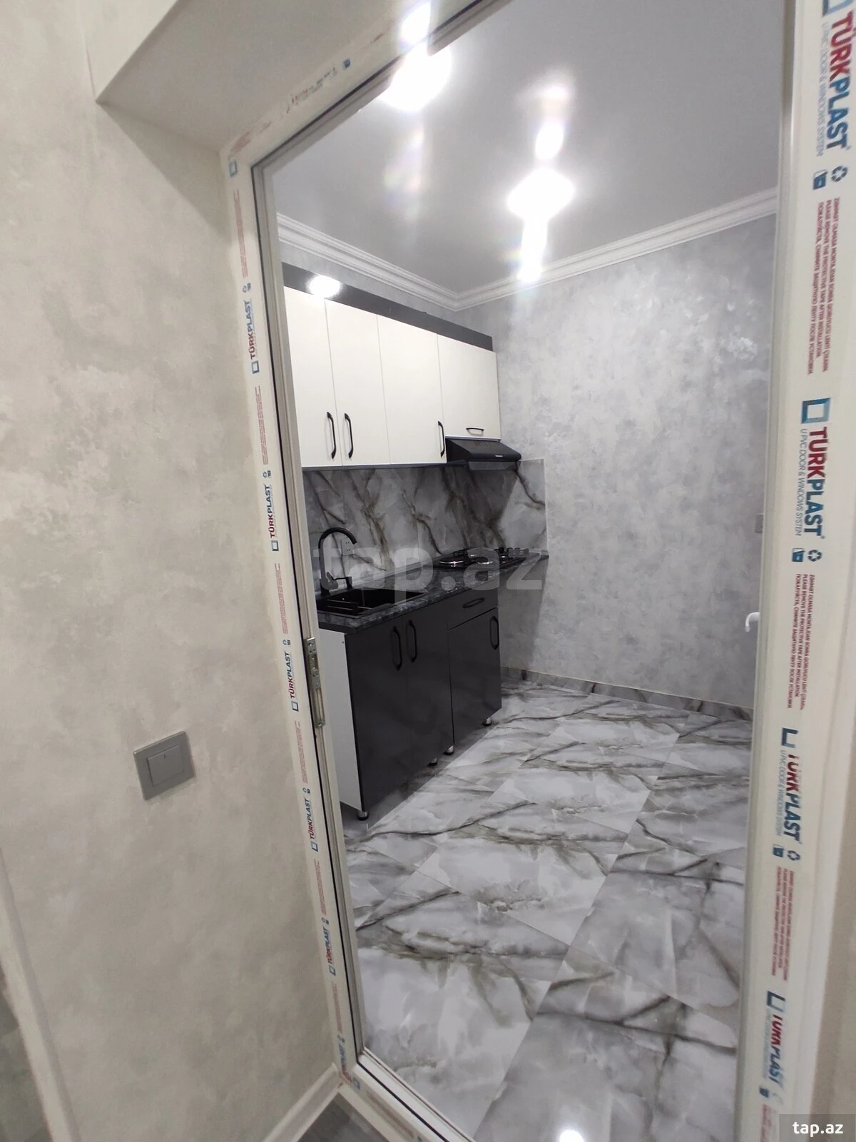 Satılır 3 otaqlı mənzil 70 m²
