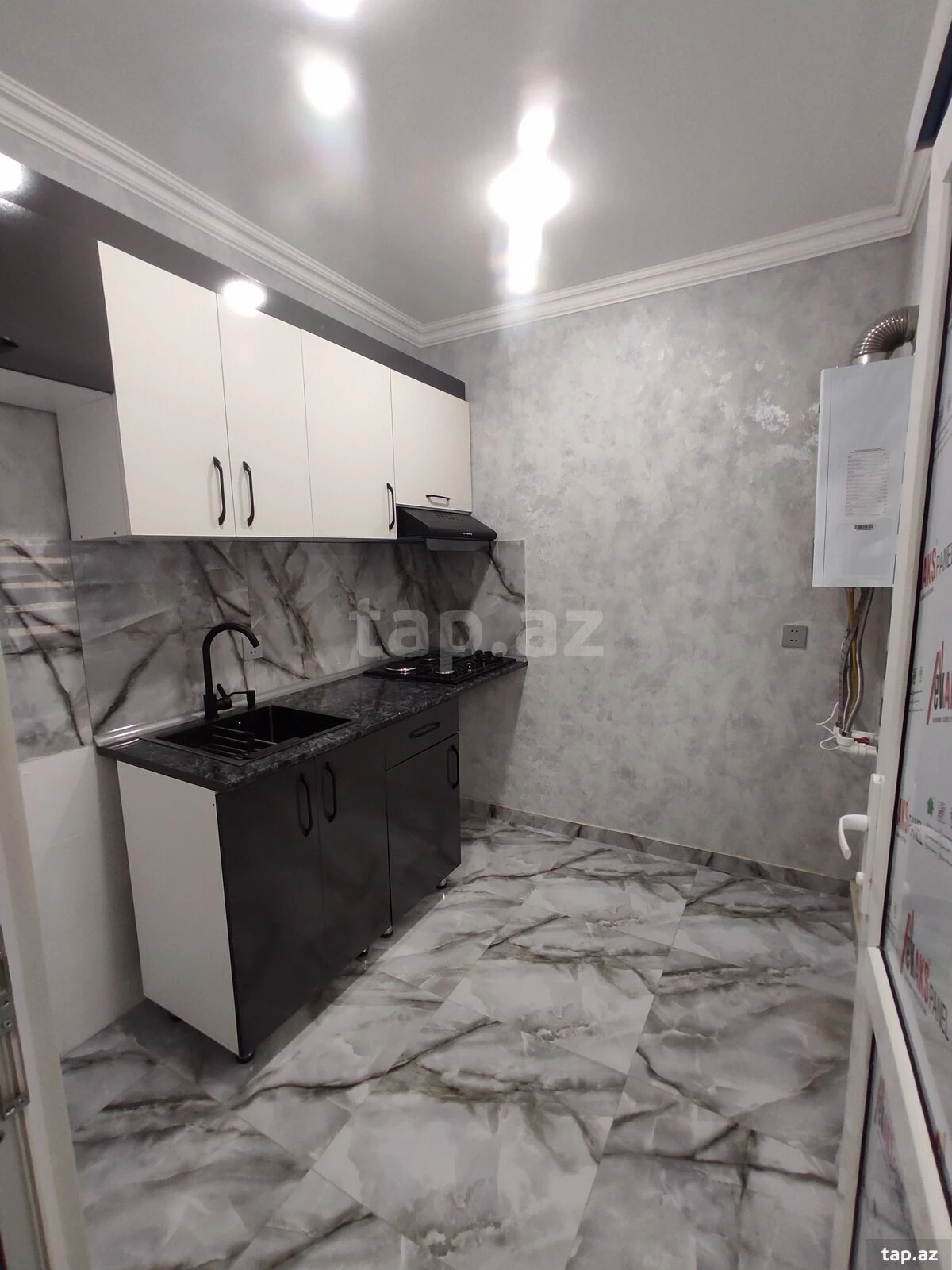 Satılır 3 otaqlı mənzil 70 m²