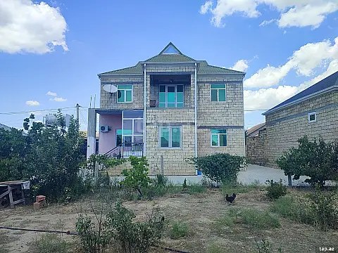 Satılır 6 otaqlı həyət evi 320 m²