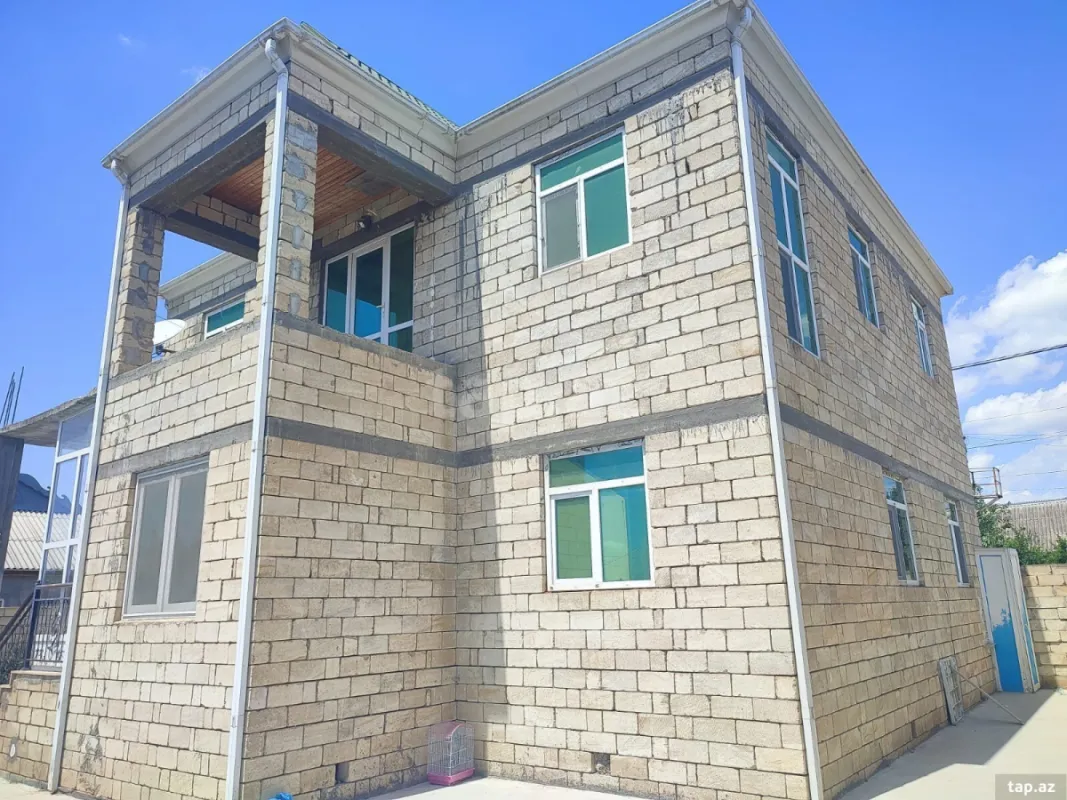Satılır 6 otaqlı həyət evi 320 m²