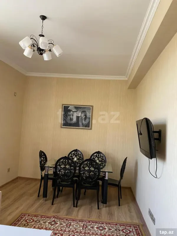 Kirayə verilir 2 otaqlı yeni tikili 75 m²