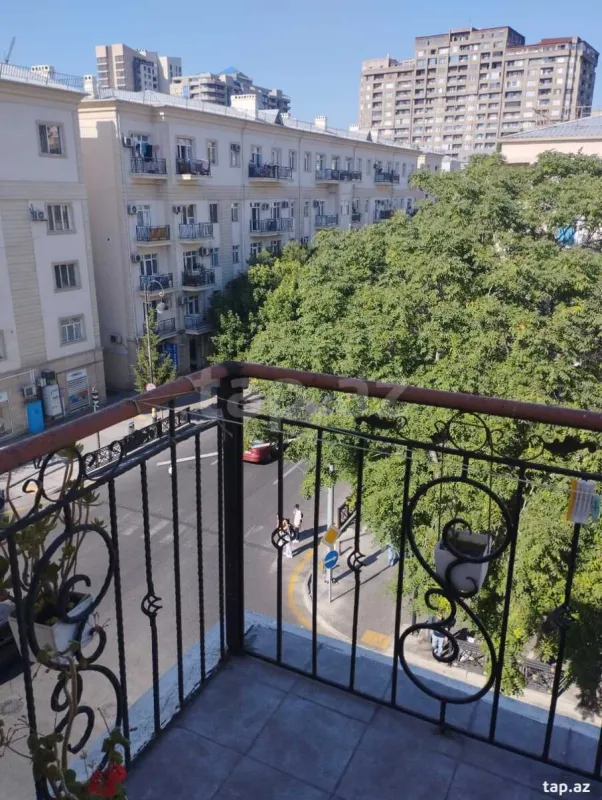 Satılır 2 otaqlı mənzil 45 m²